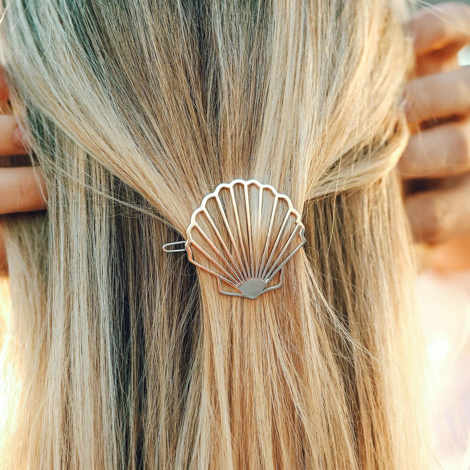 Clam Shell Hair Barrette