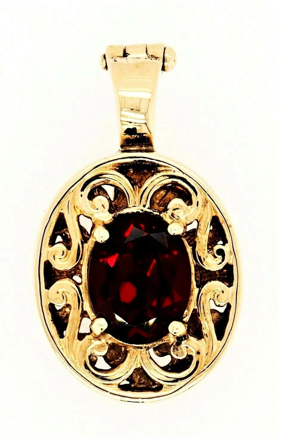 Garnet & 9ct Yellow Gold Pendant Scroll Pierced Out Style Fine Jewellery